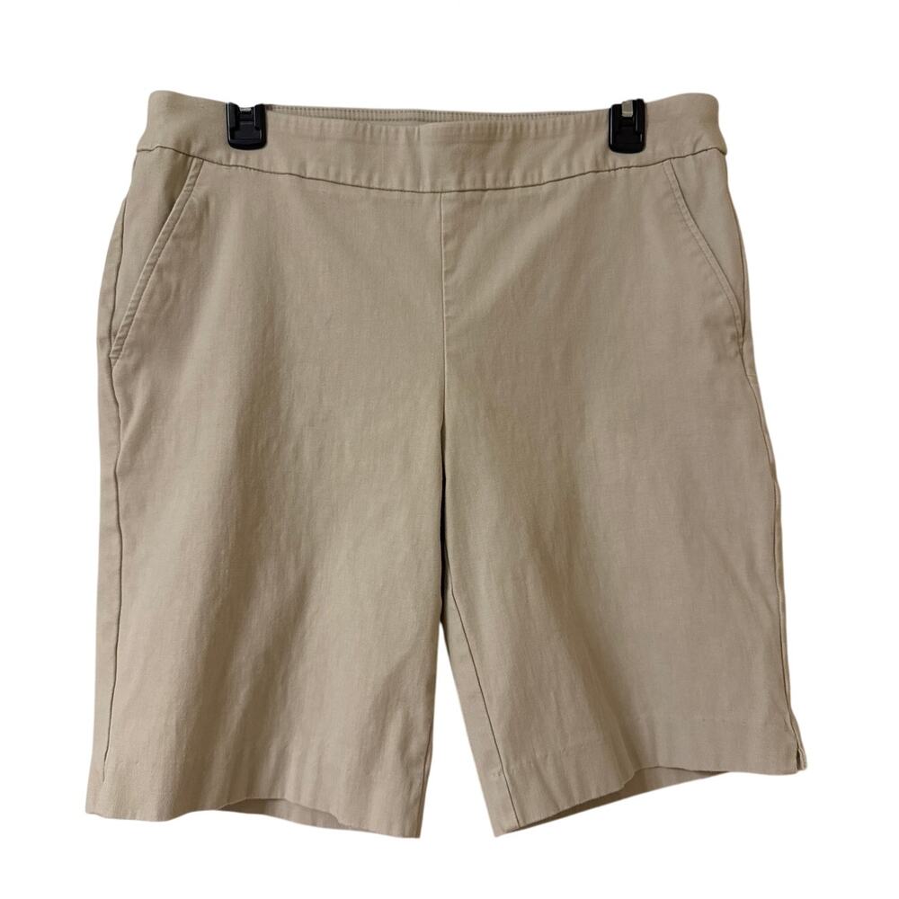 Bundle of Two Time and Tru Large Beige Pull On Shorts With Side Slip Pockets